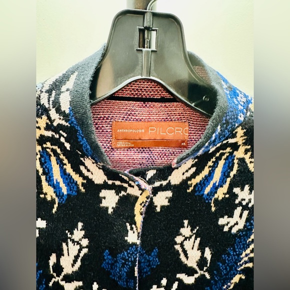 Pilcro for Anthropologie Blue Multicolor Patterned 3-Button Cardigan, Size XS - Picture 5 of 9